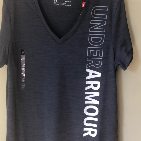 NWT |  Under Armour Loose Training Top - Picture 3 of 8